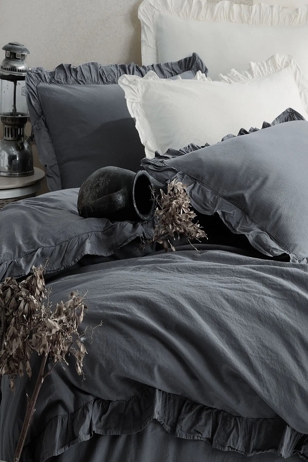 ست کاوری لبه دار مشکی نچرال