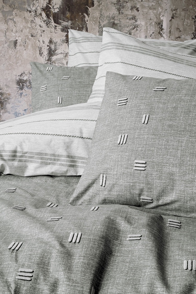 ست کاوری گلدوزی شده طوسی کتان باکس