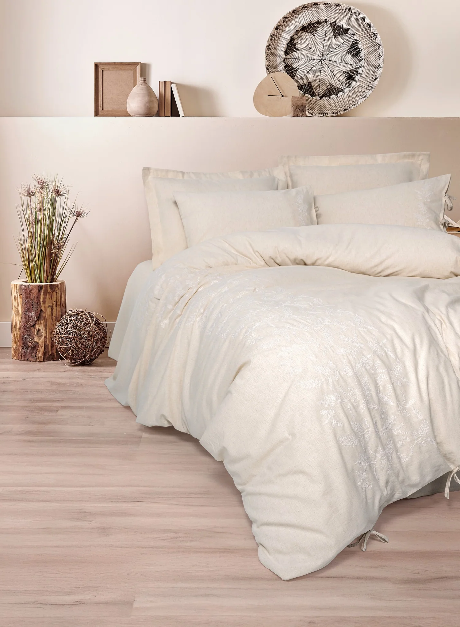 ست کاوری گلدوزی شده لینن کرم کتان باکس